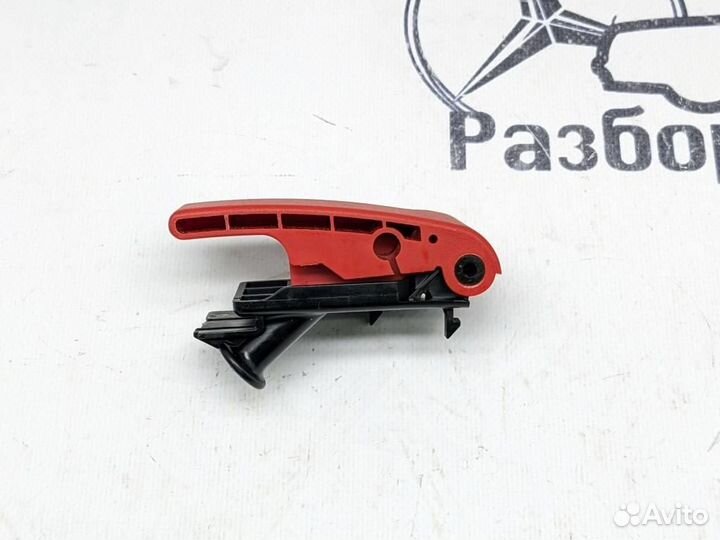 Ручка открытия капота w204 C-class 274.910