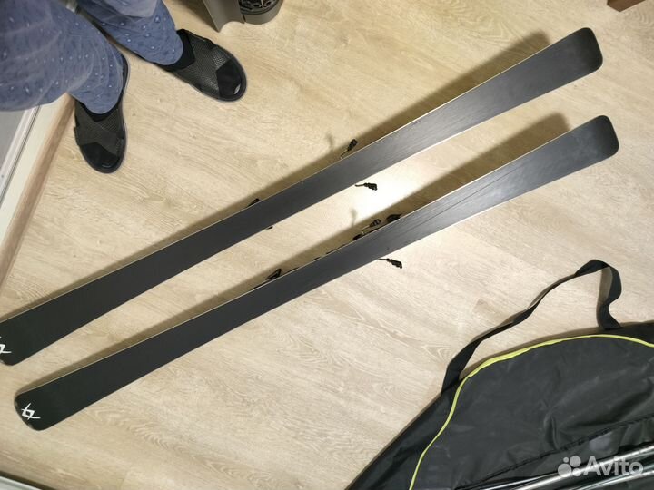 Горные лыжи Volkl 163