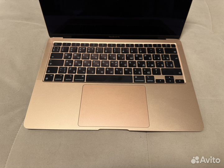 Apple Macbook Air M1