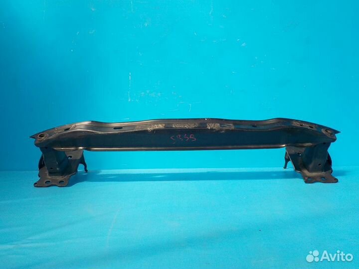 Усилитель переднего бампера volkswagen Touareg 200