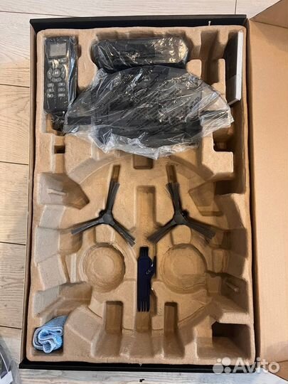 Робот пылесос polaris