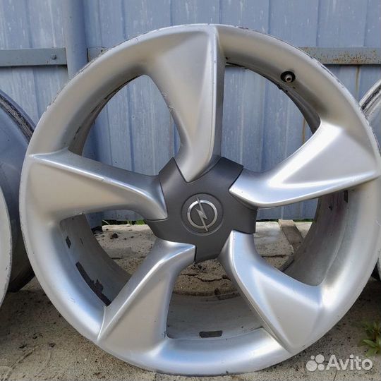 Диски R19 5х115 70.2 от opel astra JTC