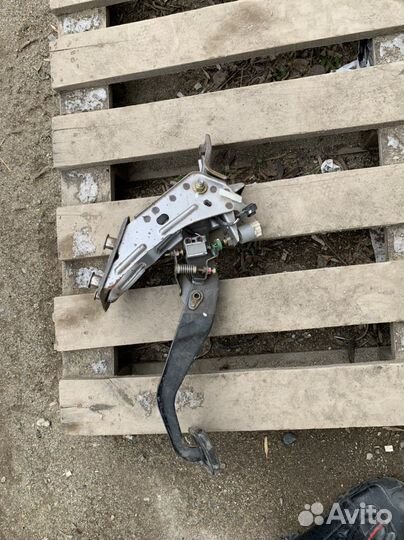 Педаль тормоза Lexus RX 300 350 03-09 гв