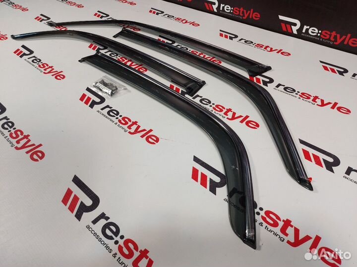 Ветровики Suzuki SX4 06-16г N2667