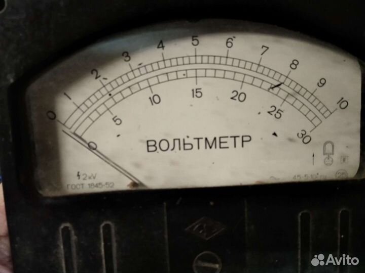 Вольтметр