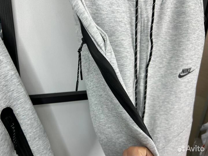 Спортивный костюм Nike Tech Fleece