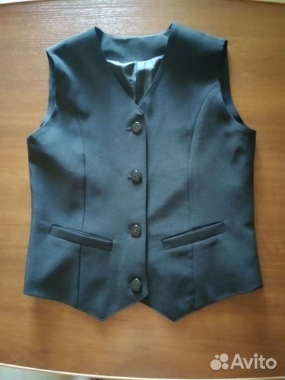 Жилетка школьная для девочки