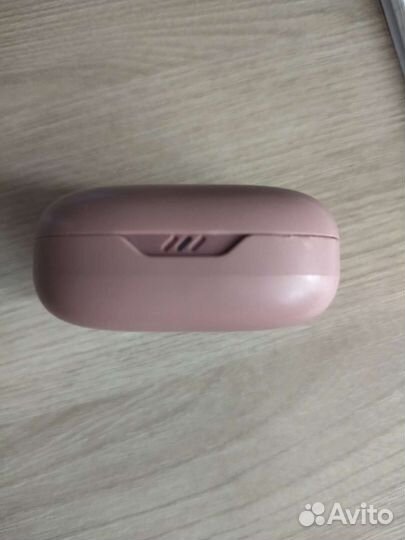 Футляр аирпод с возможностью беспроводной зарядки