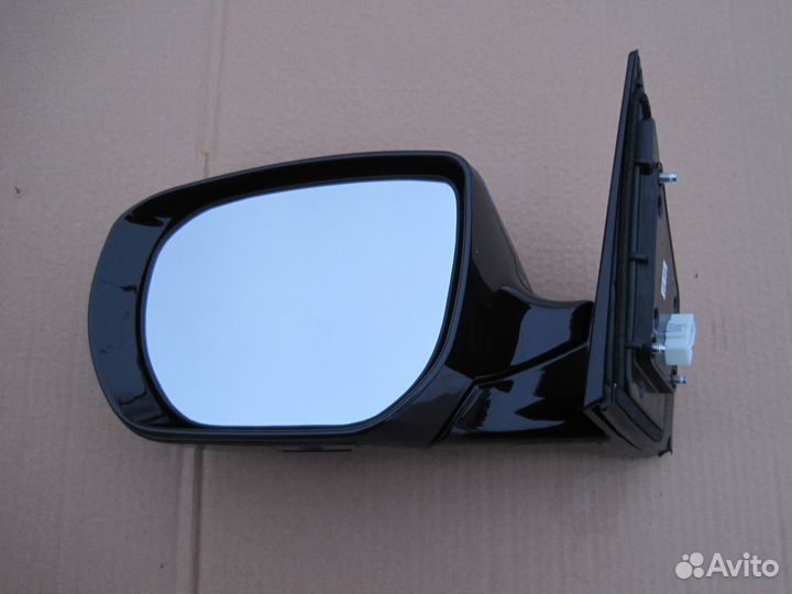 Зеркало левое 8 конт Hyundai Santa Fe 2012-2017 г