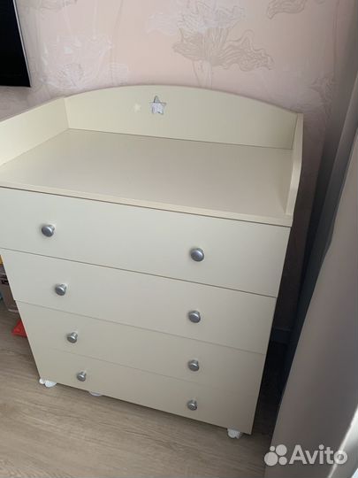 Комод бежевый бу