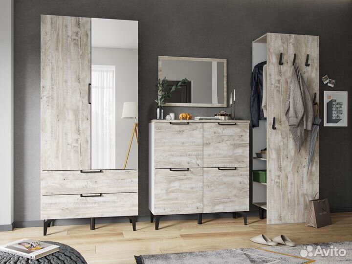 Зеркало с рамкой