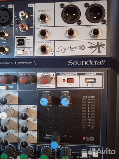 Микшерный пульт Soundcraft signature 10