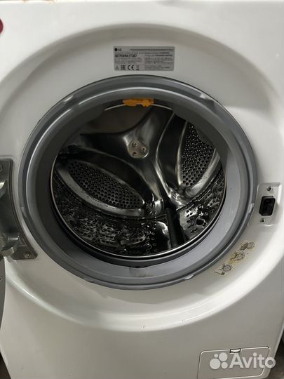 Стиральная машина б/у Lg F-12U2HFN3