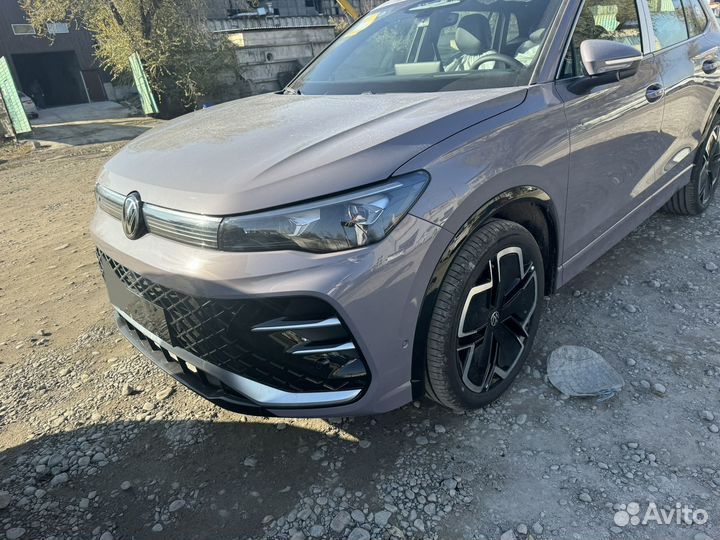 Volkswagen Tiguan L 2.0 AMT, 2024, 13 км