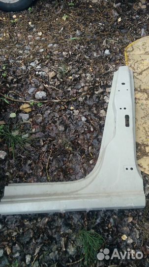 Порог левый Volkswagen Polo седан отрез
