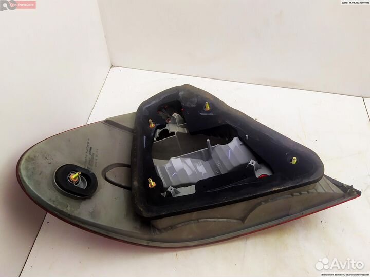 Фонарь задний правый Mercedes-Benz E-Class