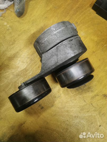 Натяжитель приводного ремня Акура Мдх j35a5