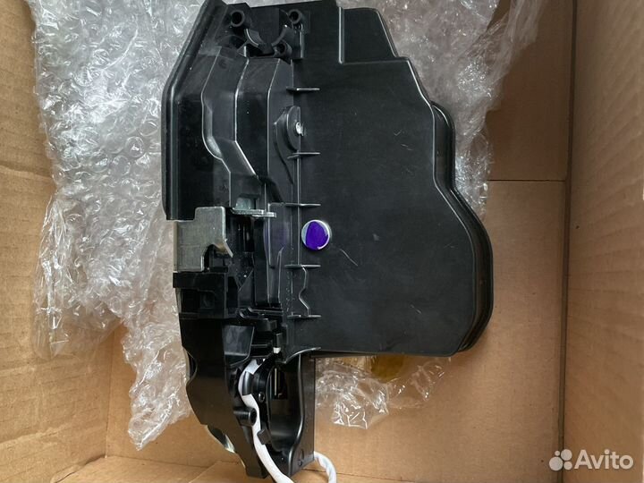 Замок под доводчик бмв Е70