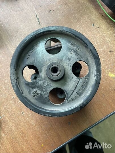 Насос гур chrysler voyager 3,3 00-07