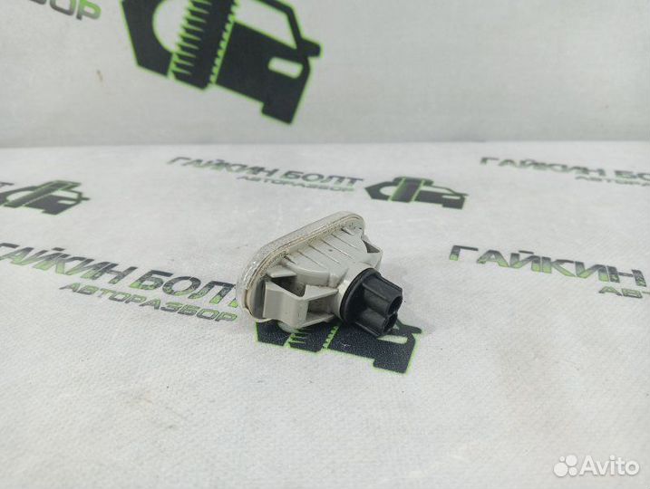 Поворотник Nissan Qashqai J10 HR16DE 2008