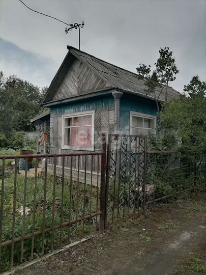 Дача 25 м² на участке 4 сот.