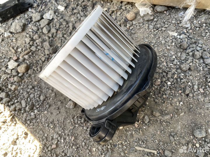 Моторчик отопителя Kia Soul 2