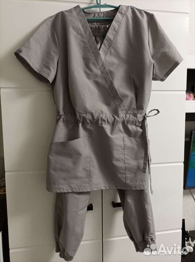 Костюм женский медицинский