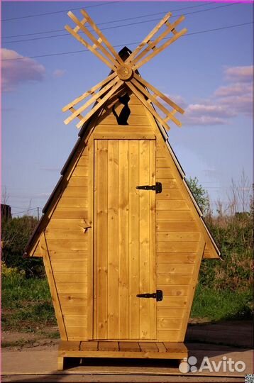 Дачный туалет деревянный SOX557