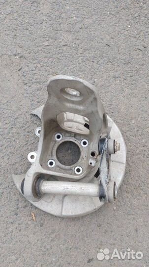 Кулак поворотный задний левый Bmw X6 E71 N54 2008