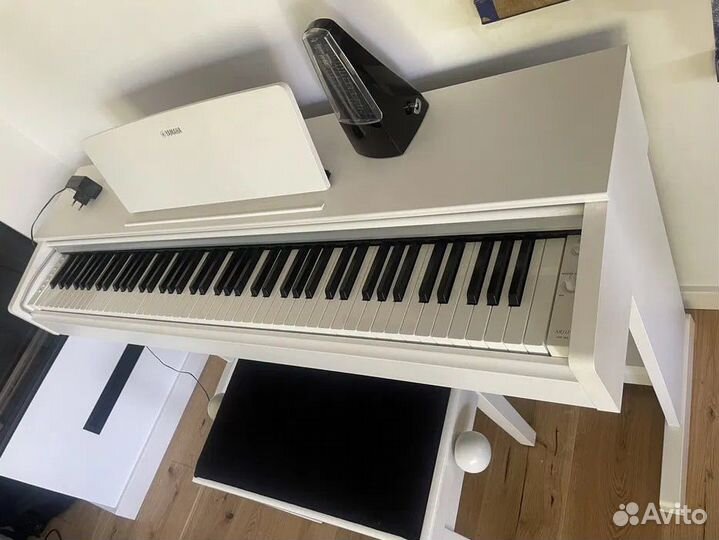 Электронное пианино yamaha