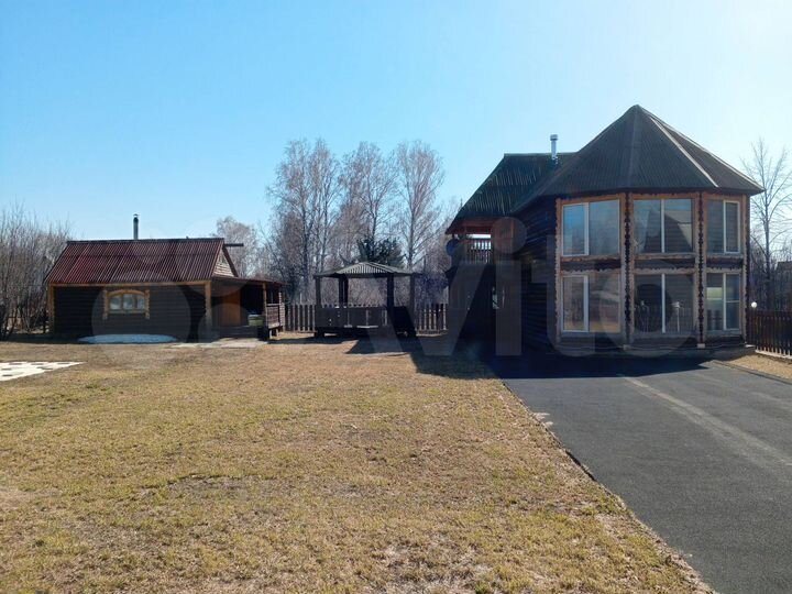 Дом 135 м² на участке 9 сот.