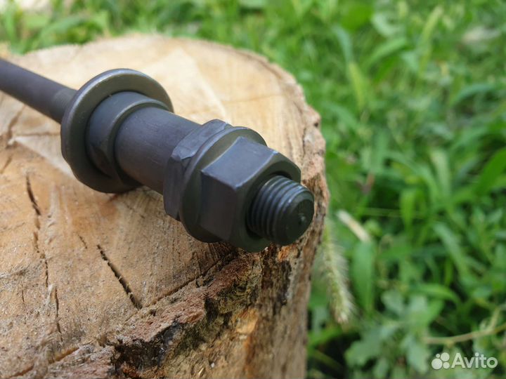 Ось задняя велосипед 190мм на гайках