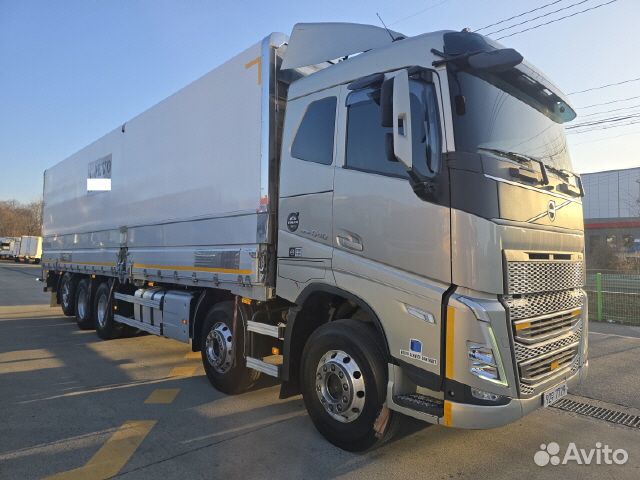 Промтоварный фургон Volvo F-Series, 2022