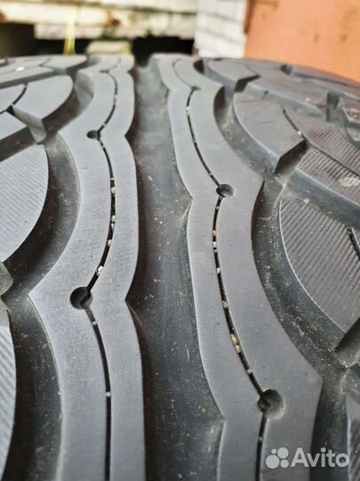 Yokohama Parada Spec-X 295/45 R20