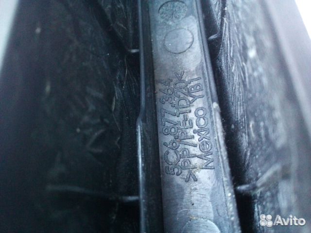 Jetta 6 накладка крышки багажника