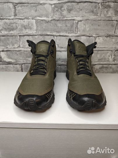 Зимние кроссовки Reebok