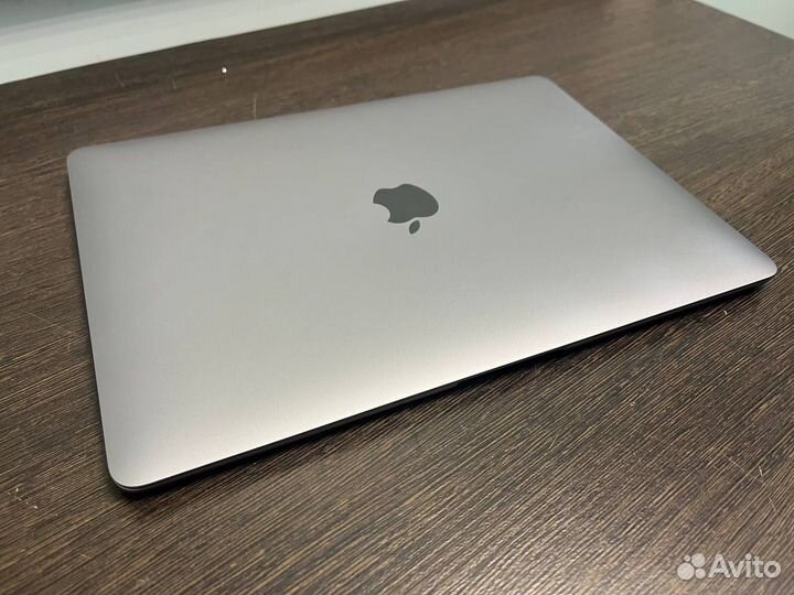 Ноутбук Apple MacBook Air-13 (A2337)