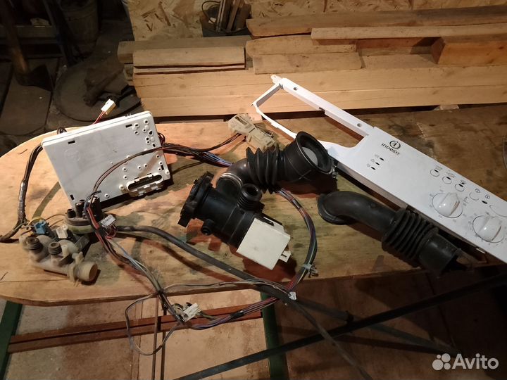 Запчасти стиральной машины indesit wiun 103