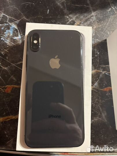 iPhone X, 64 ГБ