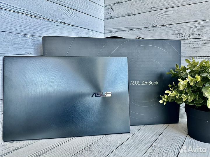 Asus zenbook 14 UM425Q