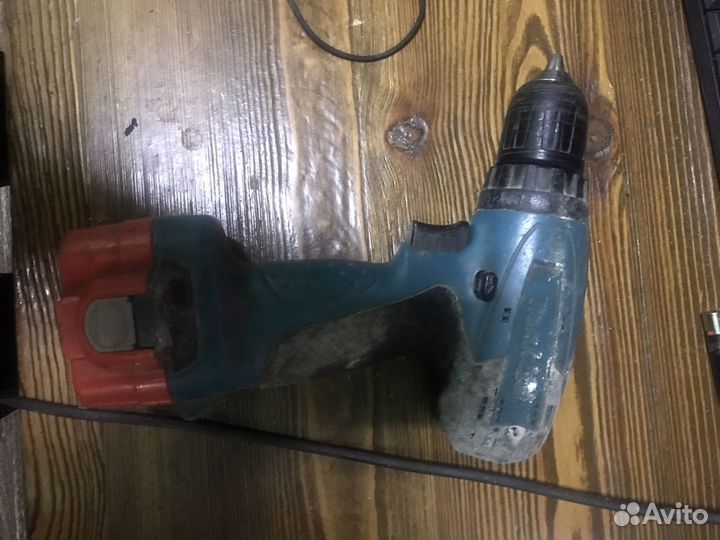 Шуруповерт makita 6261d