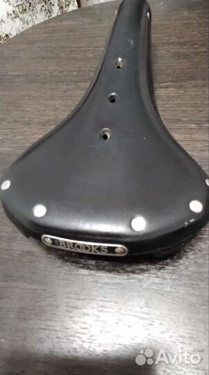 Велосипедное седло brooks B17