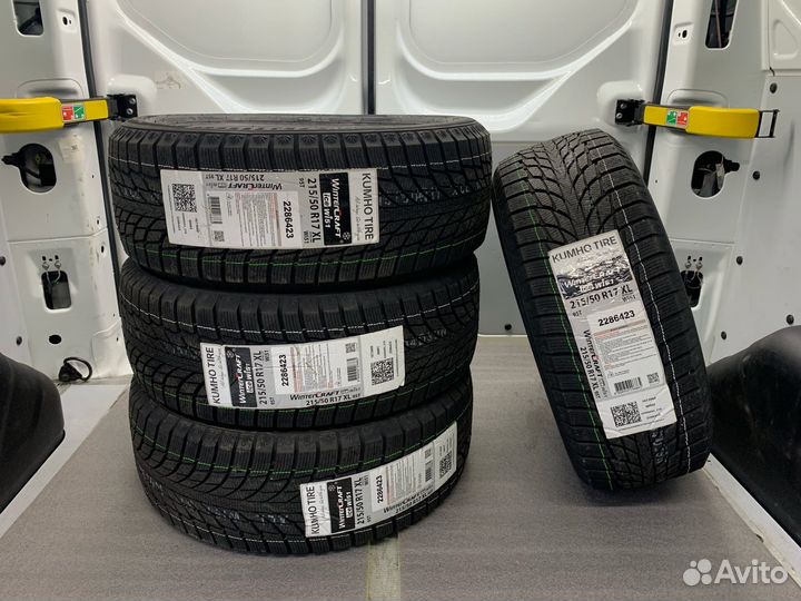 Kumho WinterCraft Ice Wi51 205/55 R17 95T
