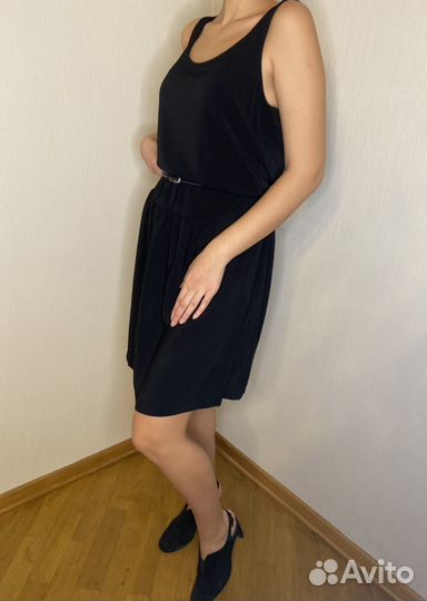 Маленькое черное платье OUI