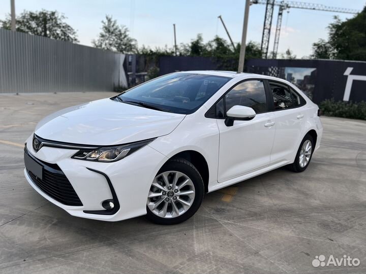 Toyota Corolla 1.2 CVT, 2022, 35 км