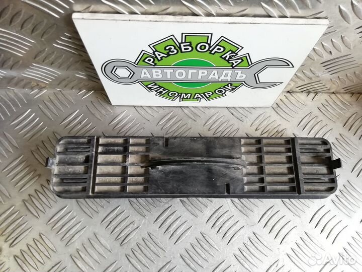 Крышка салонного фильтра Peugeot 307 2003г