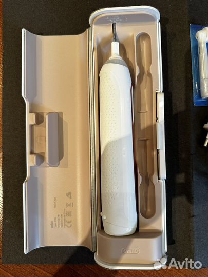 Зубная электрическая щетка oral B braun genius