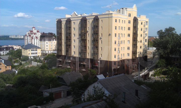 Каменный мост, Центр, 27.5 м², 1эт, отдельный вход