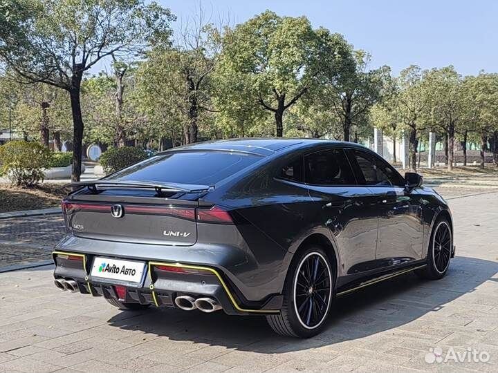 Changan UNI-V 1.5 AMT, 2022, 10 345 км