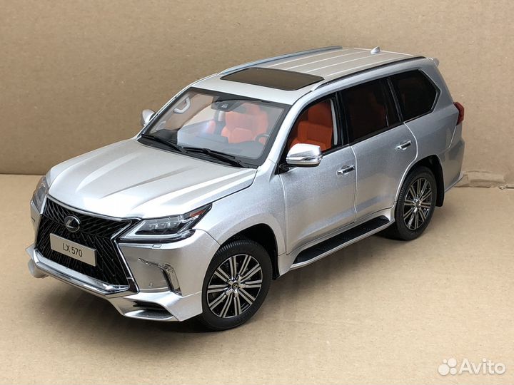 Lexus Lx570 Lcd Models 1:18